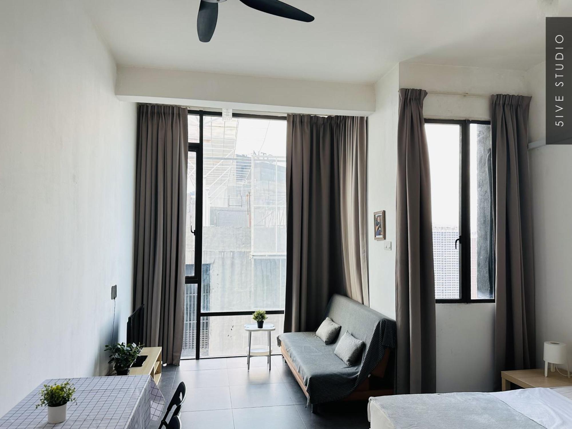 Five Studio - Empire Damansara Petaling Dzsaja Kültér fotó